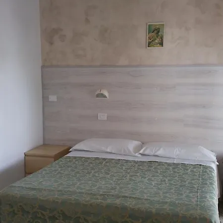 Canasta Szálloda 2*